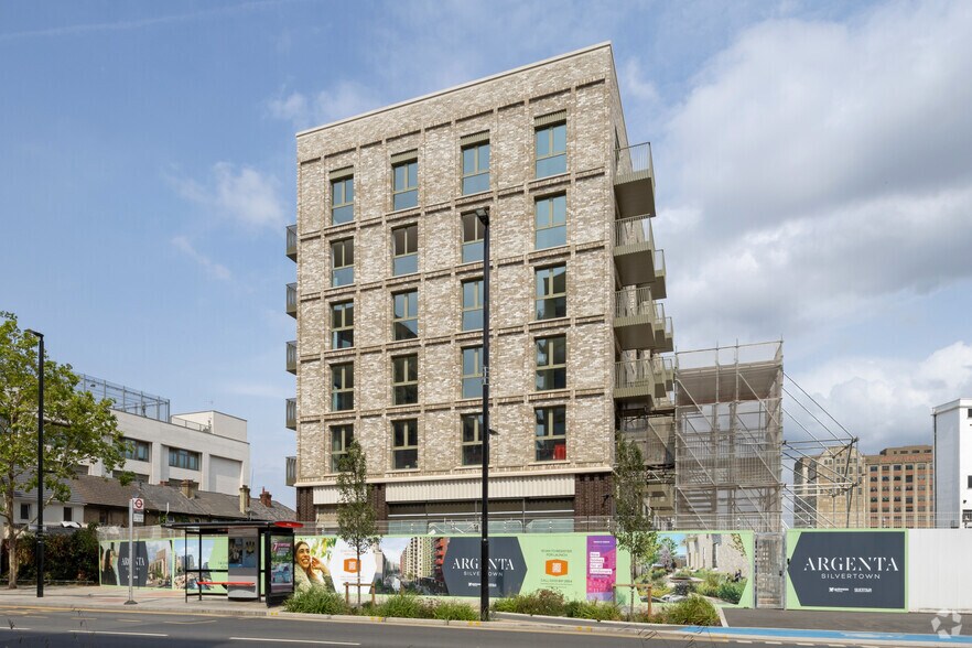 23 Rayleigh Rd, Londres à louer - Photo de l’immeuble – Image 2 sur 2