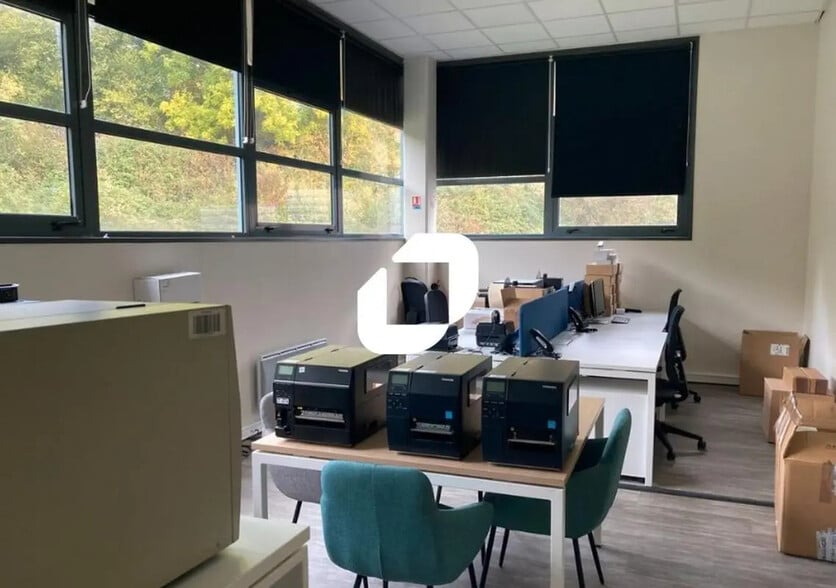 19 Boulevard Georges Bidault, Croissy-Beaubourg à louer - Photo de l’immeuble – Image 3 sur 5