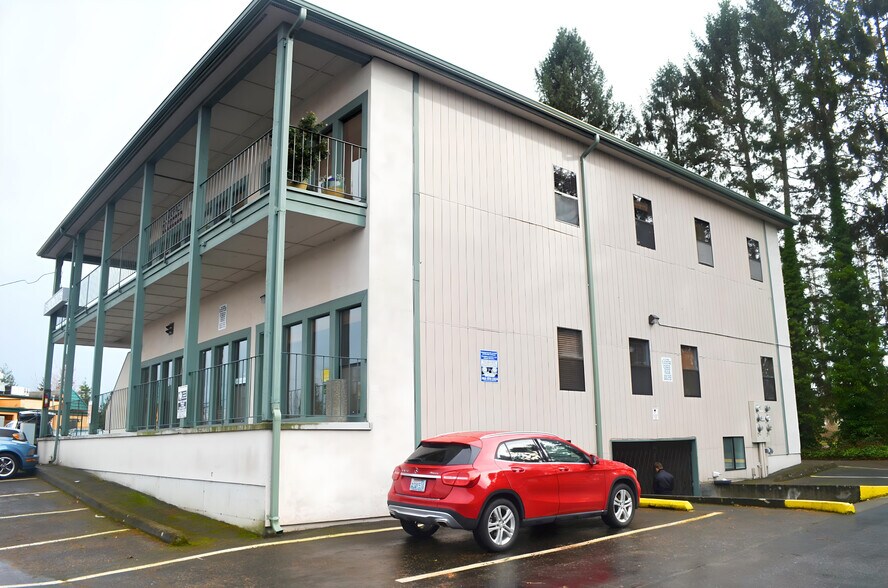 1621 Freeway Dr, Mount Vernon, WA à vendre - Photo de l’immeuble – Image 2 sur 21