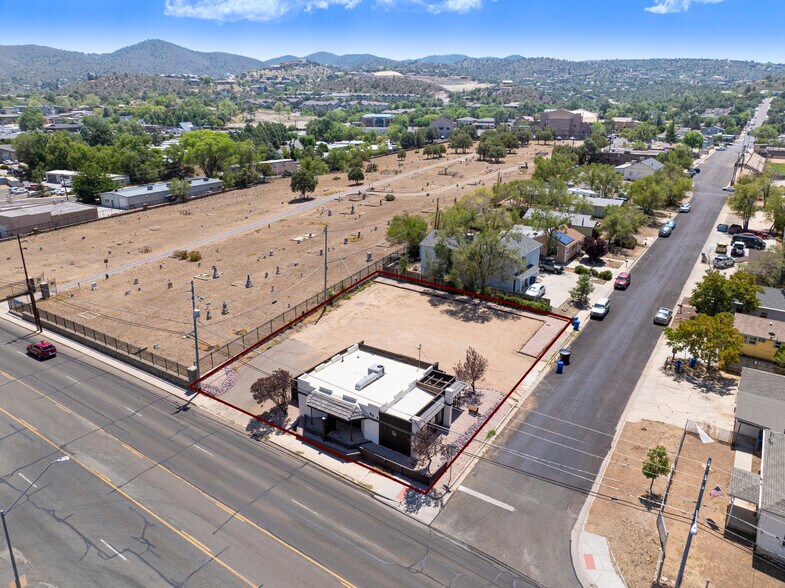 803 E Sheldon St, Prescott, AZ à louer - Photo de l’immeuble – Image 2 sur 12