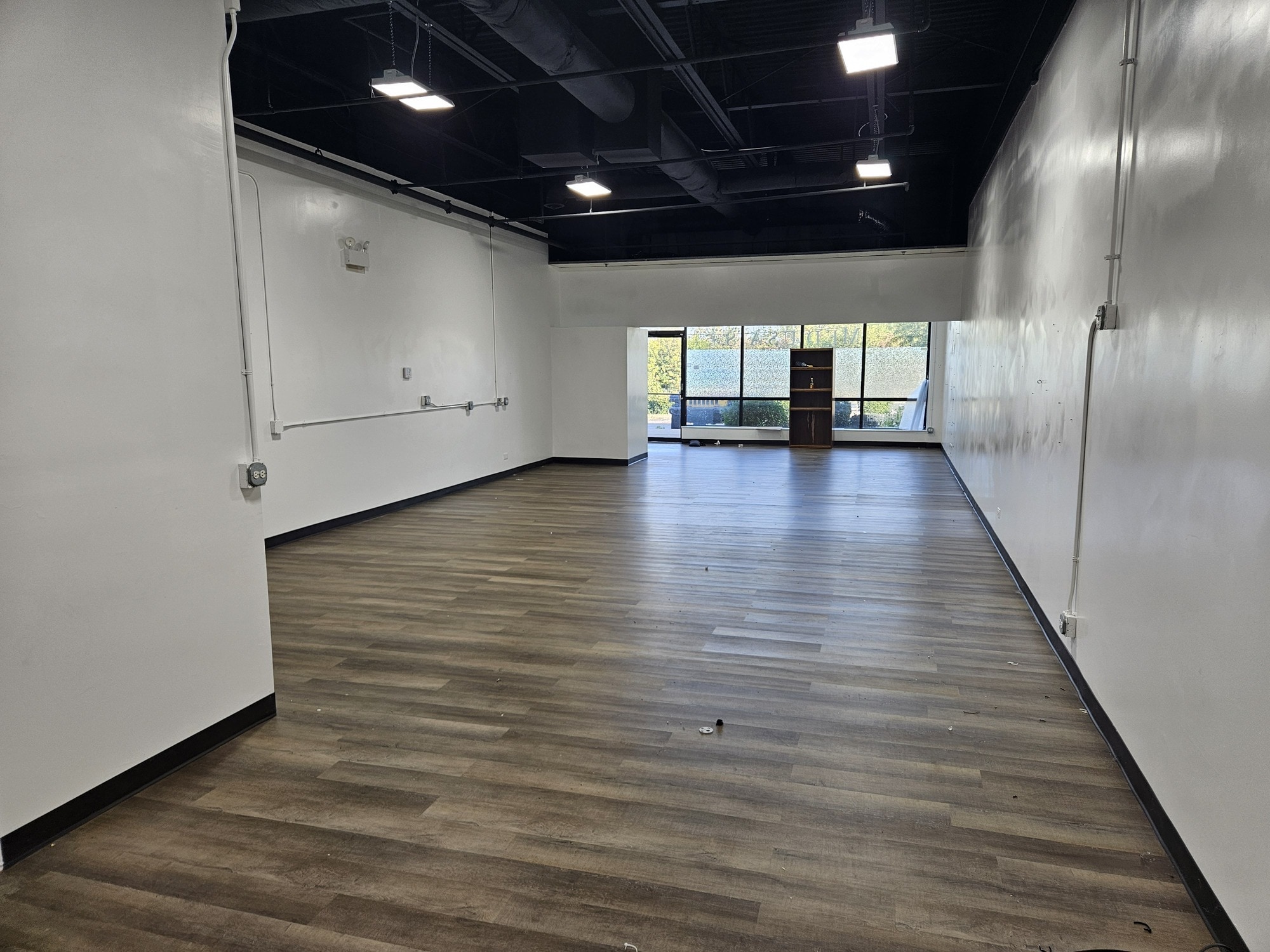 11300-11314 W Southwest Hwy, Orland Park, IL à louer Photo intérieure– Image 1 sur 2