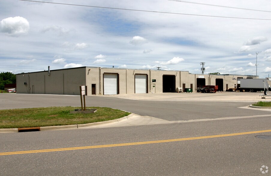 8215-8300 W 126th St W, Savage, MN à louer - Photo de l’immeuble – Image 3 sur 5