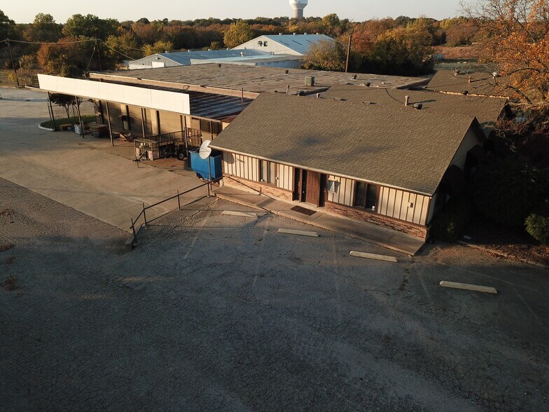2700 James St, Denton, TX à vendre - Photo de l’immeuble – Image 3 sur 36