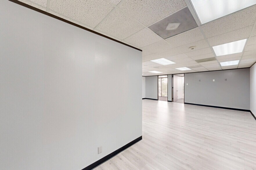 8203 Willow Place Dr S, Houston, TX à louer - Numérisation 3D Matterport – Image 2 sur 9