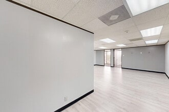 8203 Willow Place Dr S, Houston, TX à louer Numérisation 3D Matterport– Image 1 sur 4