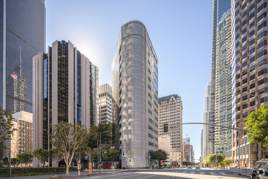 888 W 6th St, Los Angeles, CA à louer - Photo de l’immeuble – Image 2 sur 7