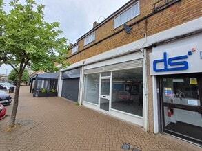 Leeming Rd, Borehamwood à louer Photo de l’immeuble– Image 1 sur 3