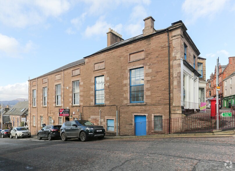 2 Comrie St, Crieff à louer - Photo principale – Image 1 sur 2