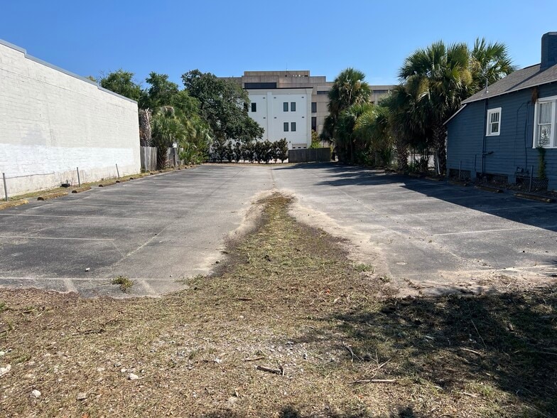 100 Blk Intendencia St, Pensacola, FL à vendre - Photo de l’immeuble – Image 2 sur 4