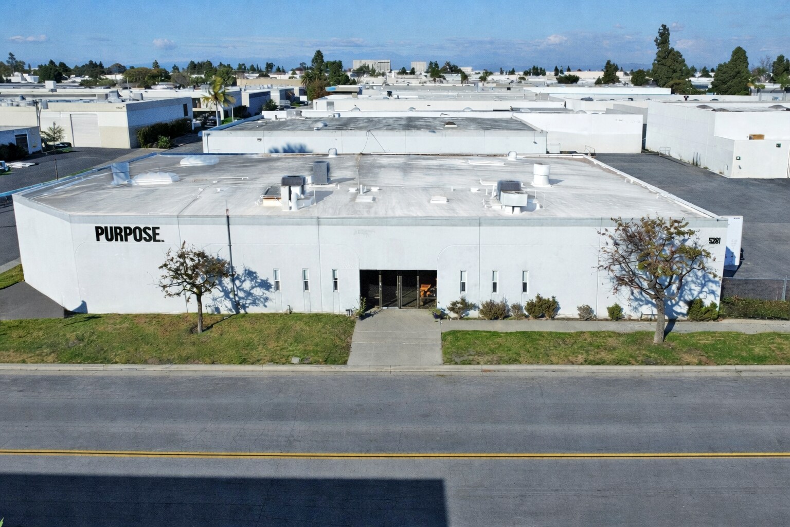 5281 Research Dr, Huntington Beach, CA à vendre Photo principale– Image 1 sur 7