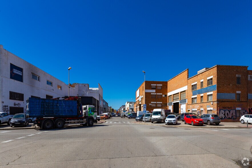 Industriel/Logistique dans L'Hospitalet de Llobregat, Barcelona à vendre - Photo de l’immeuble – Image 3 sur 3