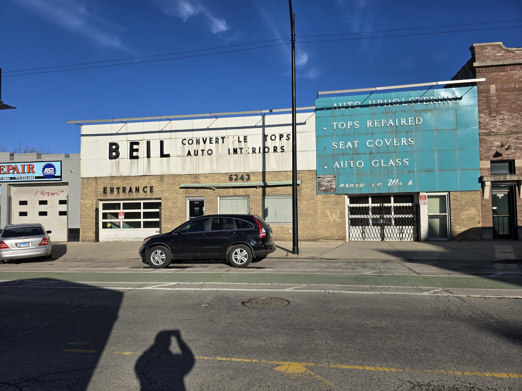 6243 N Clark St, Chicago, IL à vendre Photo de l’immeuble– Image 1 sur 15