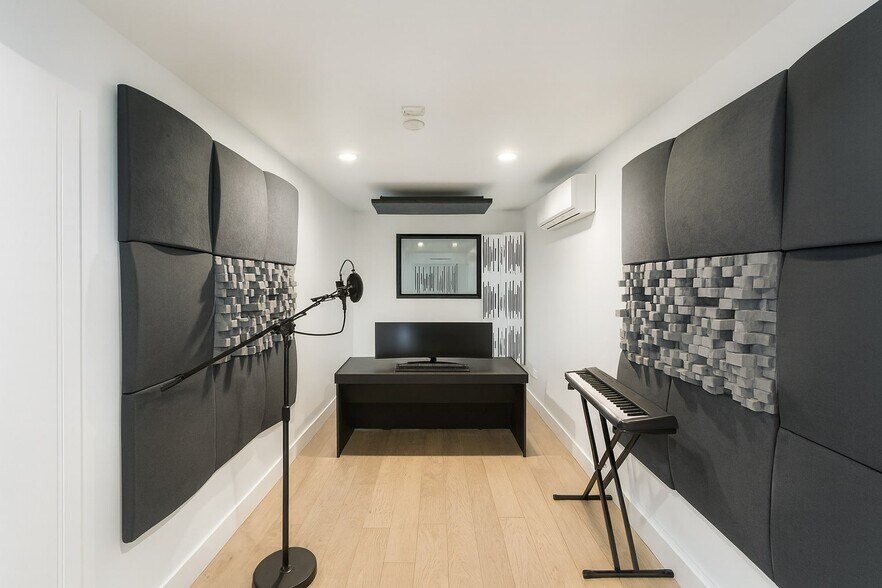 7025 NW 7th Ave, Miami, FL à louer - Photo de l’immeuble – Image 2 sur 13