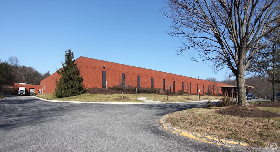 7100 Standard Dr, Hanover, MD à vendre - Photo principale – Image 1 sur 2