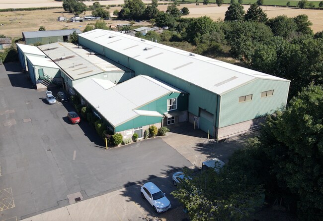 Plus de détails pour The Way, Royston - Bureau, Industriel/Logistique à louer