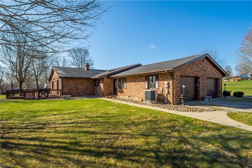 52 Hilda Cir, Bloomingdale, OH à vendre - Photo de l’immeuble – Image 3 sur 42