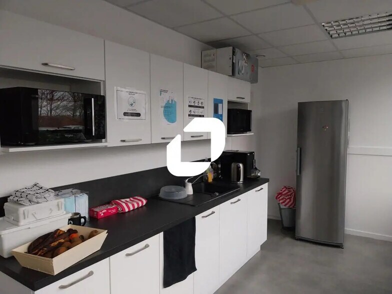 Bureau dans Carquefou à louer - Photo de l’immeuble – Image 2 sur 8