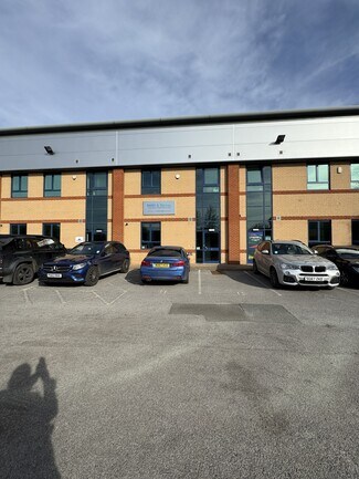 Plus de détails pour George Mann Rd, Leeds - Bureau à louer