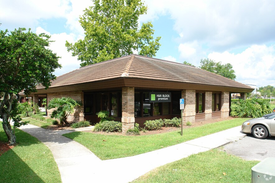 200 Monument Ave, Kissimmee, FL à louer - Photo principale – Image 1 sur 2