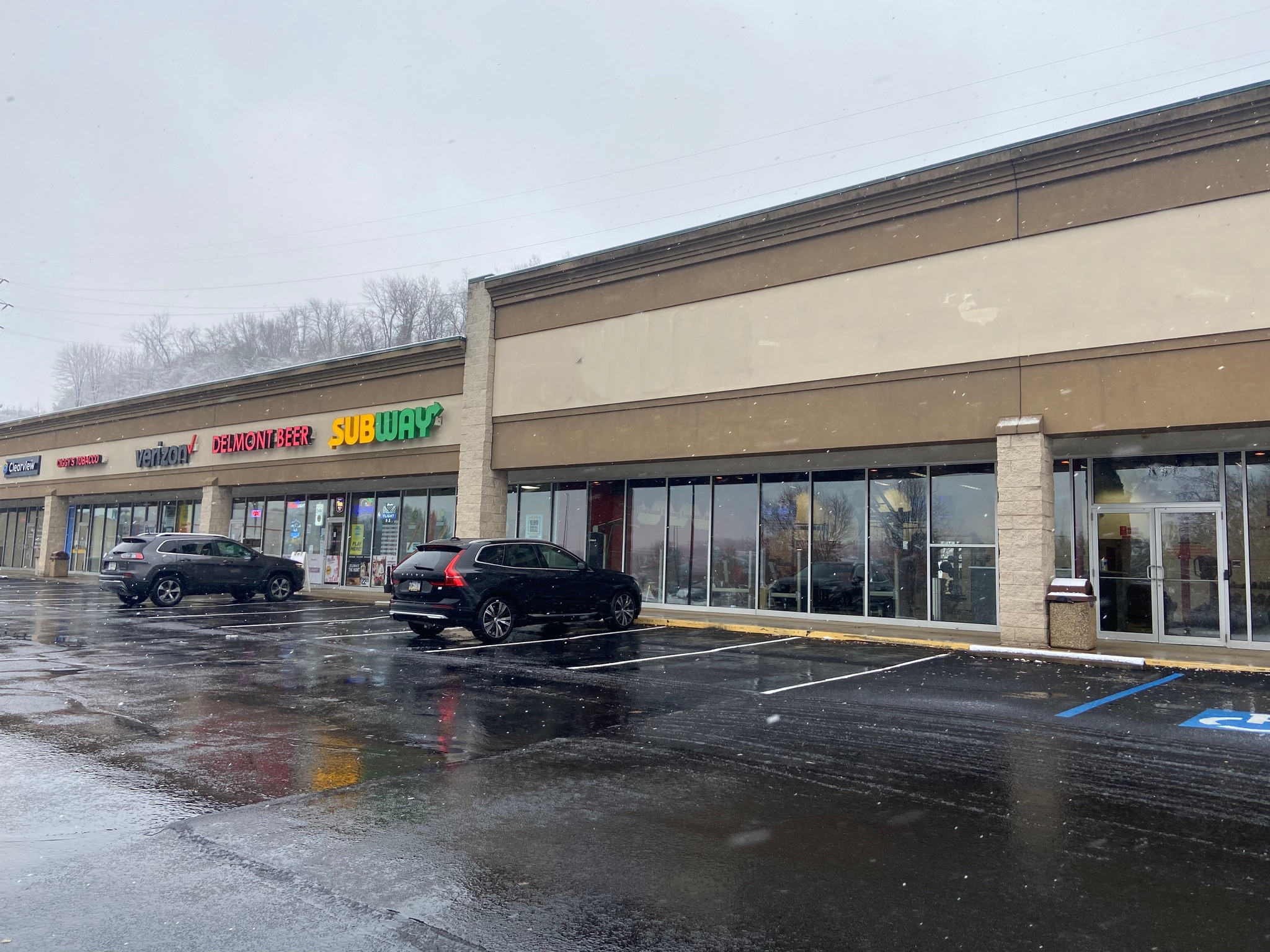 6750 Hollywood Blvd, Delmont, PA à louer Photo intérieure– Image 1 sur 13