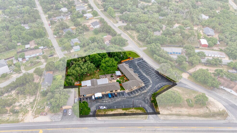 10530 Fm 2673, Canyon Lake, TX à vendre - Photo de l’immeuble – Image 1 sur 12