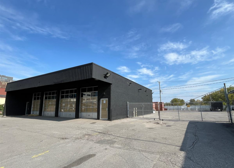 1495 Boul Des Laurentides, Laval, QC à louer - Photo de l’immeuble – Image 2 sur 3