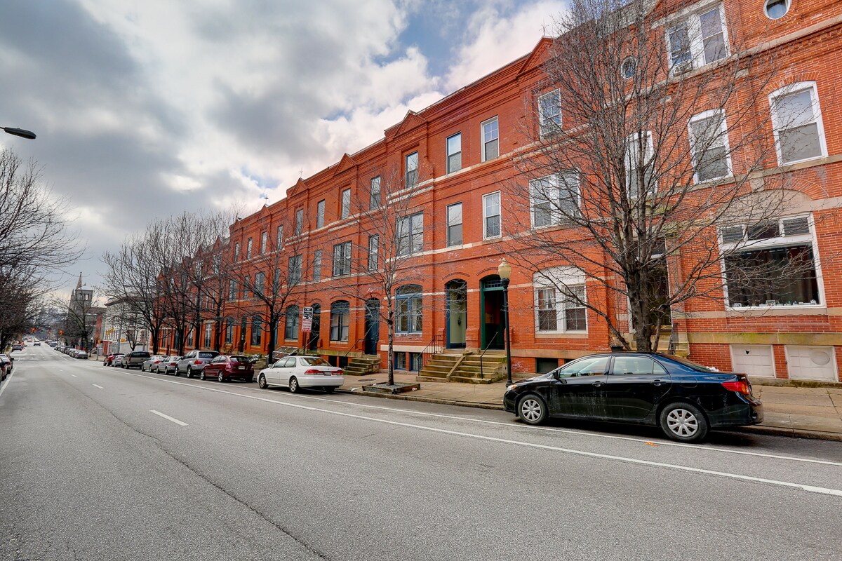 2116-2118 Saint Paul St, Baltimore, MD à vendre Photo de l’immeuble– Image 1 sur 60