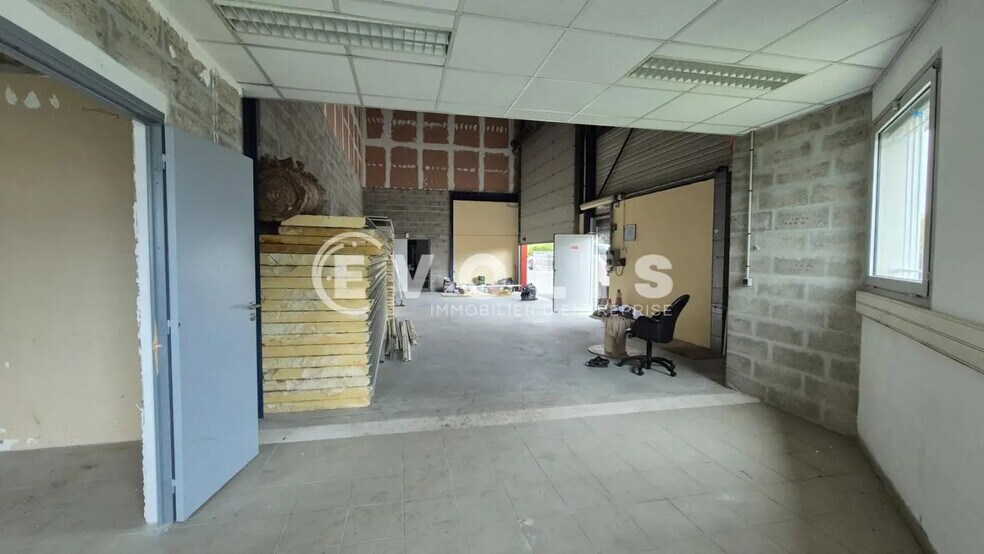 Bureau dans Quincy-Voisins à louer - Photo de l’immeuble – Image 3 sur 21