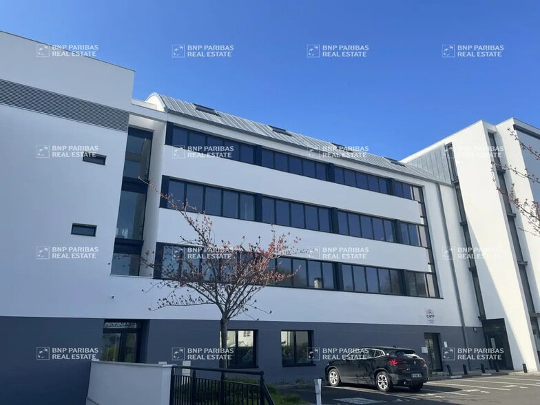 Bureau dans Rennes à vendre - Photo de l’immeuble – Image 1 sur 9