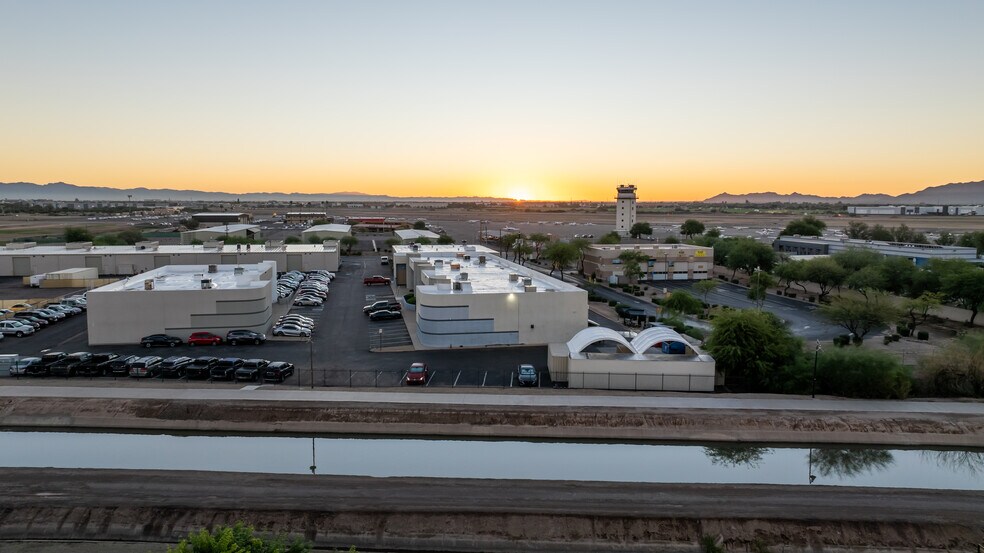 2330 S Airport Blvd, Chandler, AZ à vendre - Photo de l’immeuble – Image 3 sur 5