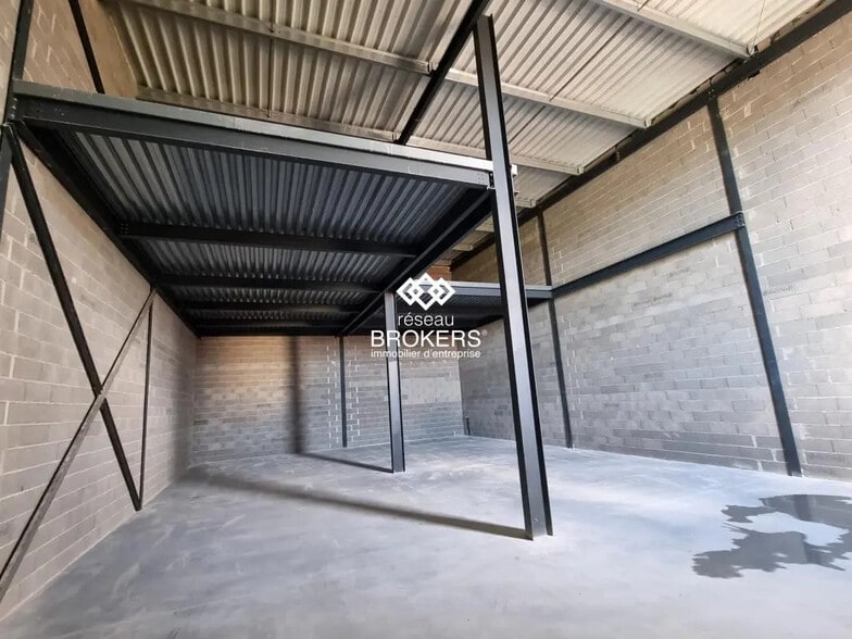 Industriel/Logistique dans Montpellier à vendre - Photo de l’immeuble – Image 3 sur 4