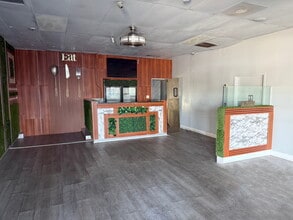 11210-11300 Pines Blvd, Pembroke Pines, FL à louer Photo intérieure– Image 2 sur 9