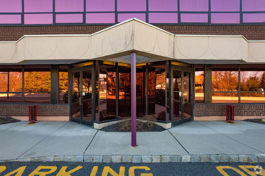 2201 Rt 38, Cherry Hill, NJ à louer - Photo de l’immeuble – Image 3 sur 11