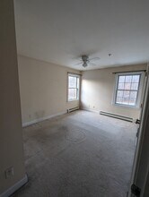 230 Rockingham Rd, Derry, NH à louer Photo intérieure– Image 1 sur 2