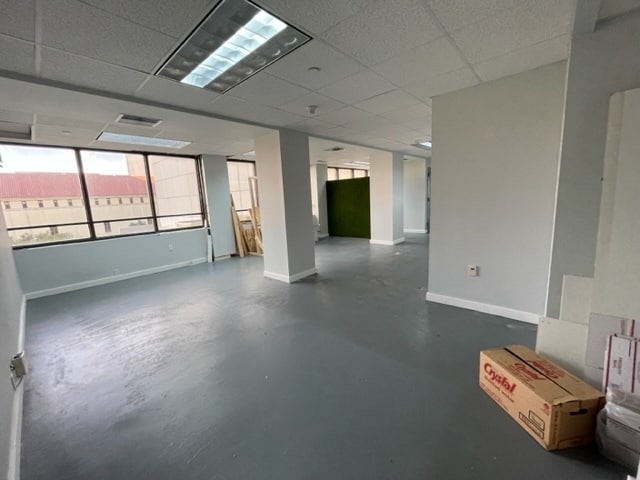 33 SW 2nd Ave, Miami, FL à louer Photo intérieure– Image 1 sur 7