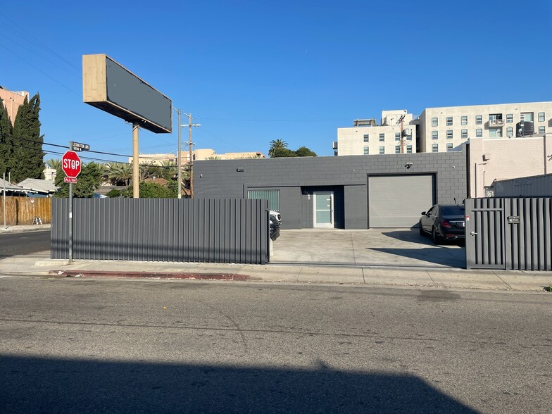 1160 N Las Palmas Ave, Los Angeles, CA à louer - Photo de l’immeuble – Image 1 sur 20