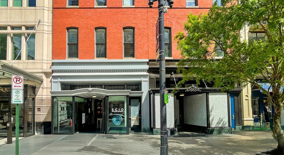 975 F St NW, Washington, DC à louer - Photo de l’immeuble – Image 1 sur 10