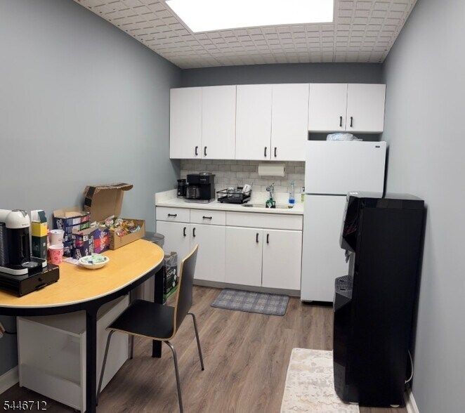 190 North Ave E, Cranford, NJ à louer - Photo de l’immeuble – Image 3 sur 15