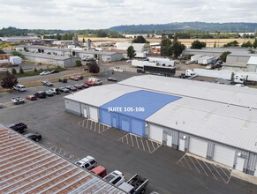 798 NW Dunbar Ave, Troutdale, OR à louer Photo de l’immeuble– Image 1 sur 8