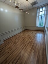 5440 E Fall Creek Parkway North Dr, Indianapolis, IN à louer Photo intérieure– Image 2 sur 6