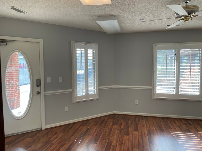 3844 Leeds Ave, North Charleston, SC à louer - Photo intérieure – Image 3 sur 7