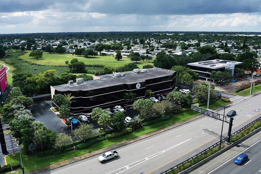 8210 W State Road 84, Davie, FL à vendre - Photo de l’immeuble – Image 2 sur 15