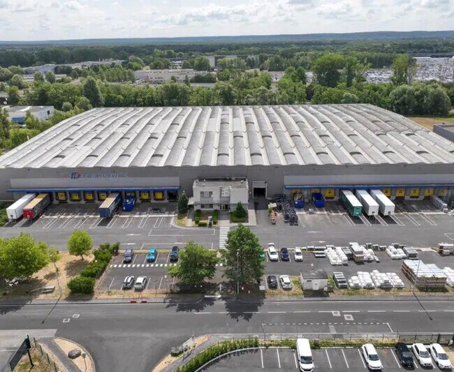 Plus de détails pour Industriel/Logistique à louer