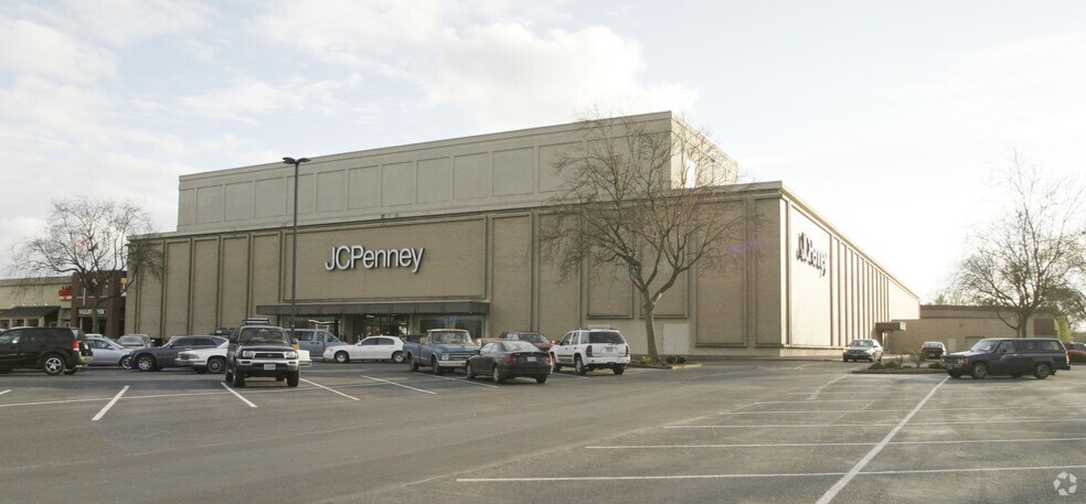 293 Valley River Ctr, Eugene, OR à louer - Photo principale – Image 2 sur 7