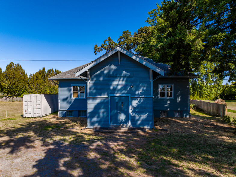 995 Belle Passi Rd, Woodburn, OR à vendre - Photo de l’immeuble – Image 1 sur 23
