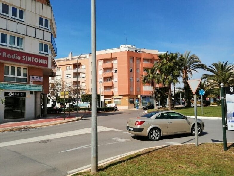 Bureau dans El Ejido, Almería à louer - Photo de l’immeuble – Image 2 sur 13