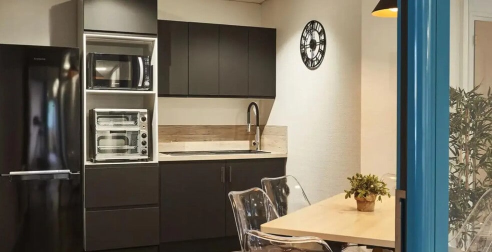 6 Bis Rue Pierre Et Marie Curie, Lezennes à vendre - Photo de l’immeuble – Image 3 sur 19