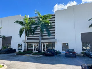 Plus de détails pour 5801 E 10th Ave, Hialeah, FL - Industriel/Logistique à louer