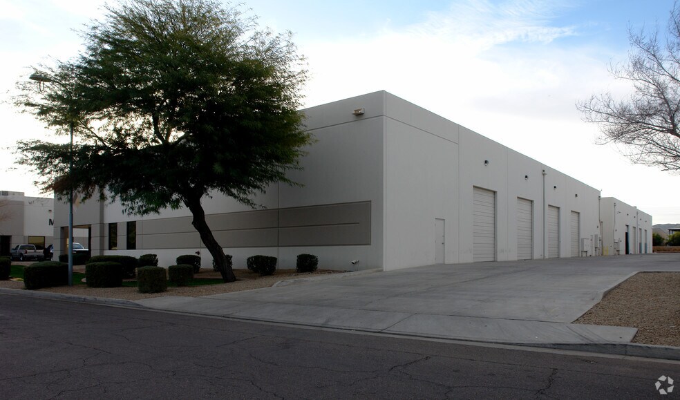 3625 E Atlanta Ave, Phoenix, AZ à louer - Photo de l’immeuble – Image 3 sur 10