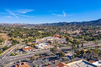 101 Fwy, Thousand Oaks, CA - VUE AÉRIENNE  vue de carte - Image1